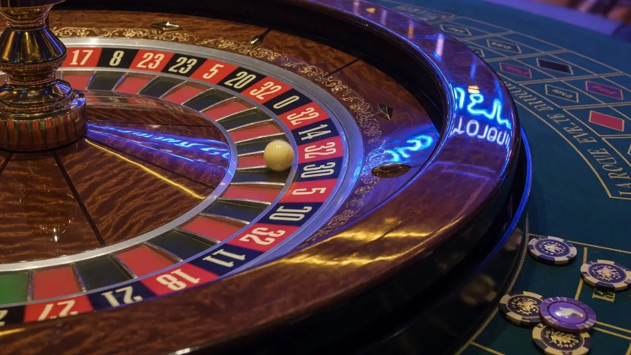 Interactieve gaming tafel met roulette